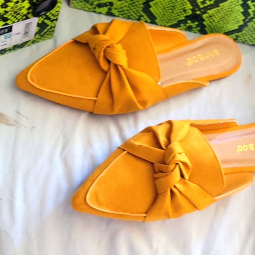 Bamboo shoes